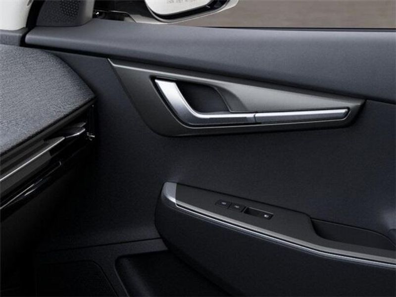 2025 Kia EV6 LightImage 25
