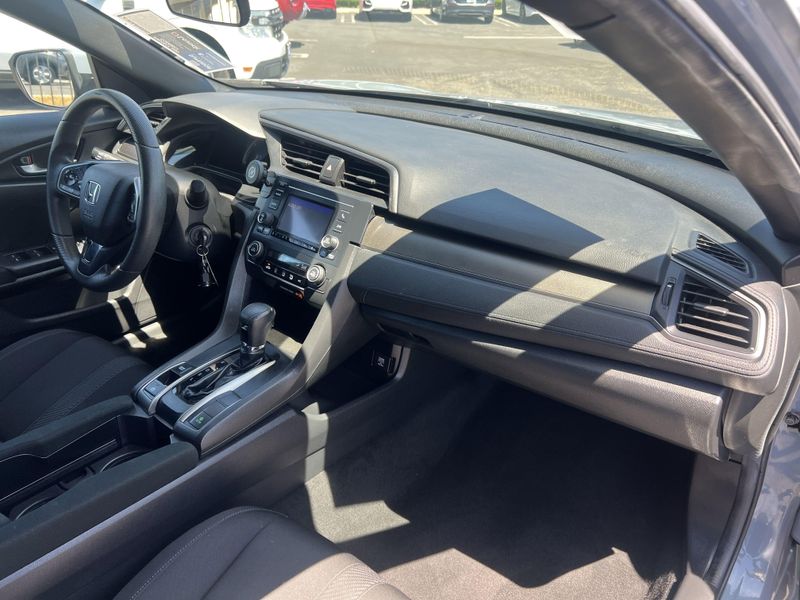 2019 Honda Civic Hatchback LXImage 25