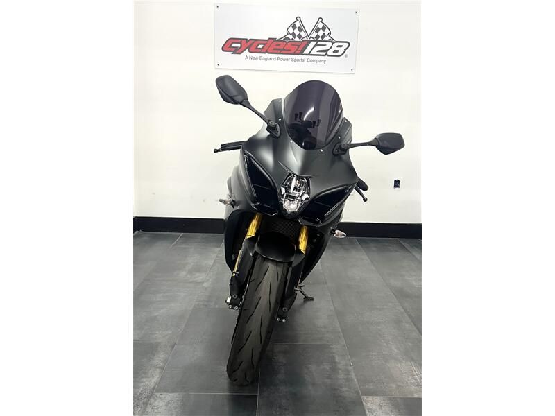 Used 2022 Suzuki GSXR1000R Image 1