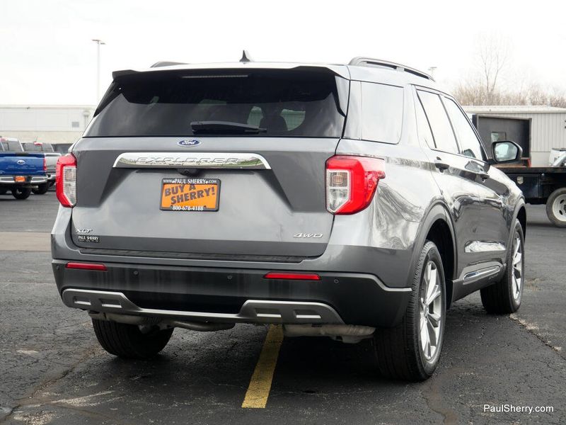 Used 2024 Ford Explorer XLT