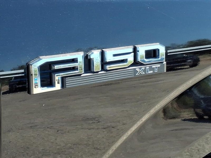 2020 Ford F-150 XLT photo 3