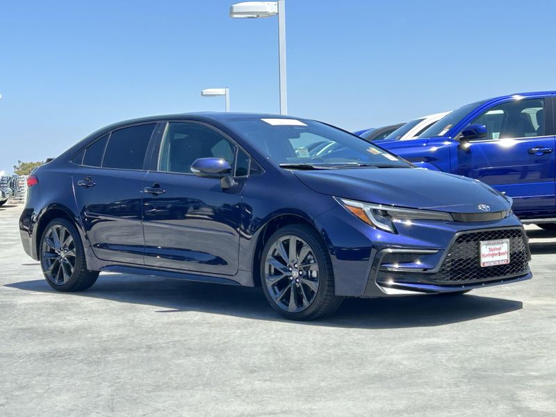 Used 2024 Toyota Corolla SEImage 2