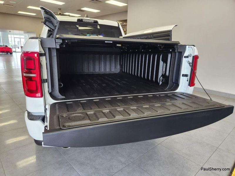 New 2026 RAM 1500 Tungsten Crew Cab 4x4Image 16