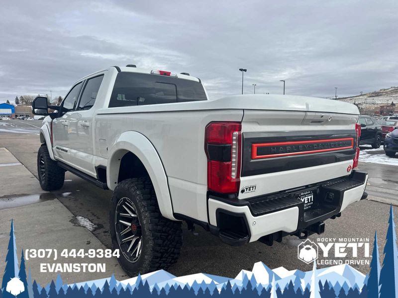 2024 Ford F-250 Lariat photo 4