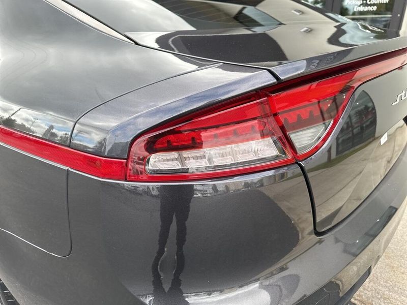 2023 Kia Stinger GT-LineImage 9