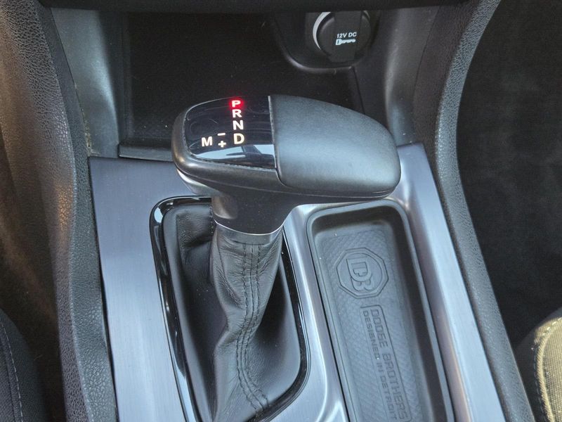 Used 2017 Dodge Charger SXT RWD