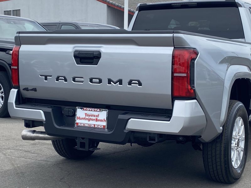 New 2025 Toyota Tacoma SR5Image 4