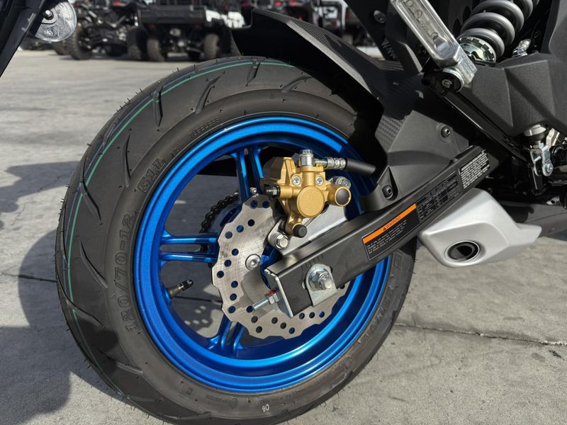 New 2026 Kawasaki Z125 PRO Image 6