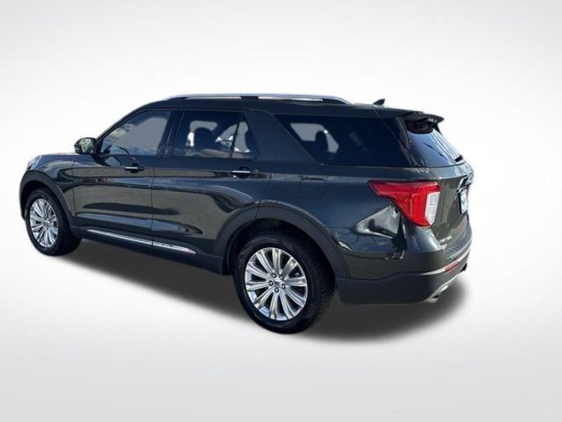 2022 Ford Explorer Limited photo 3
