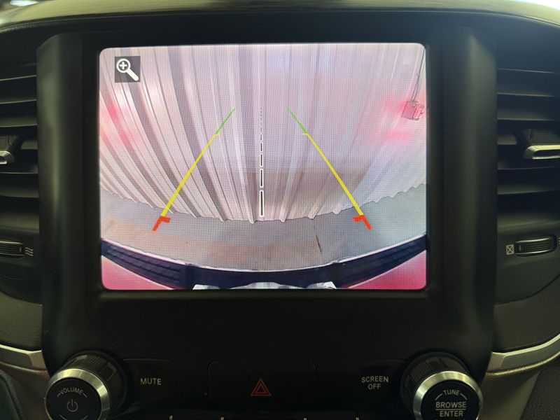 Used 2019 RAM 1500 LaramieImage 12