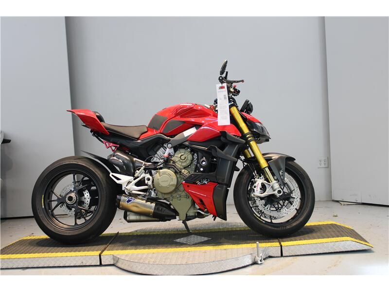 Used 2021 Ducati STREET FIGHTER V4S Image 1