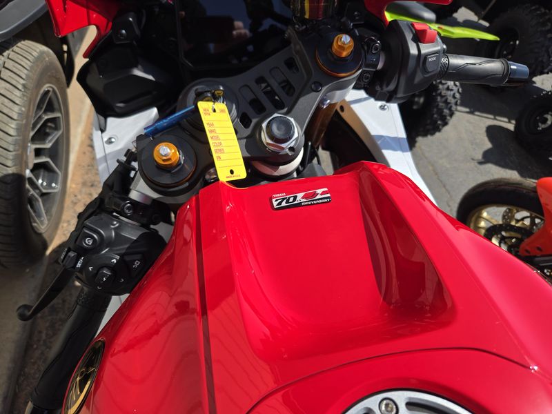 NEW 2026 YAMAHA YZFR7 70TH ANNIVERSARY EDITION Image 9