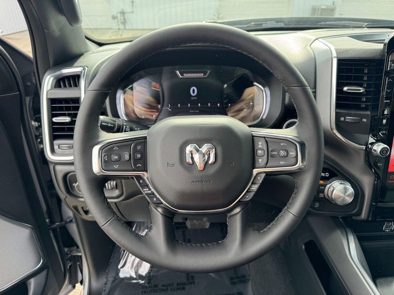 2025 RAM 1500 LaramieImage 19