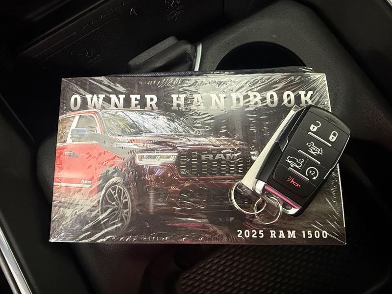 Used 2025 RAM 1500 LaramieImage 19