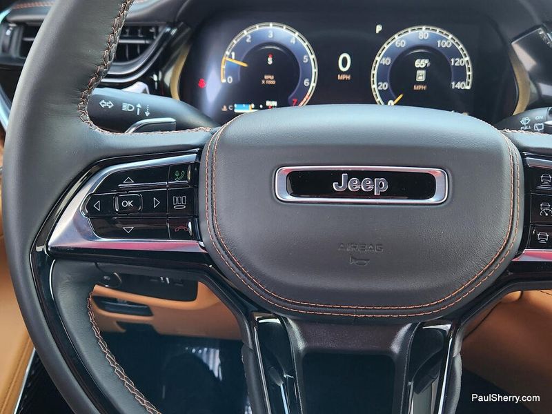 New 2026 Jeep Grand Cherokee Summit 4x4