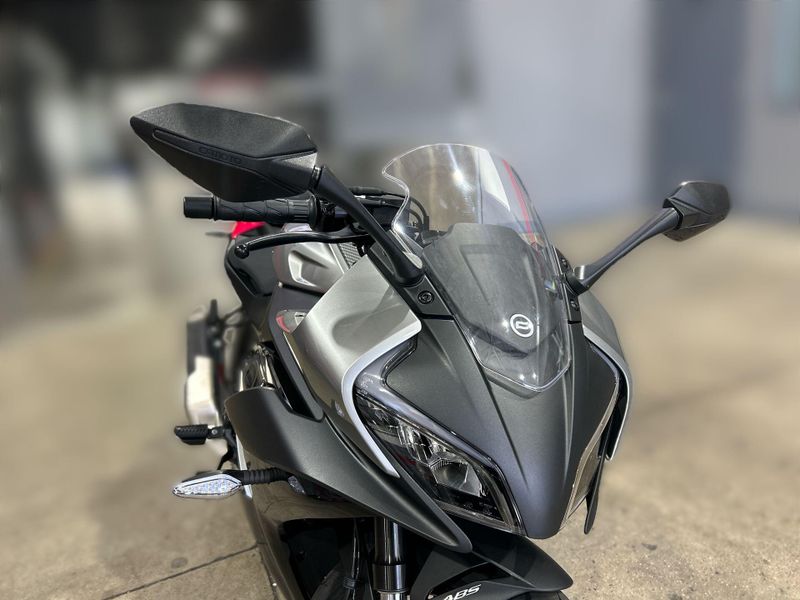 Used 2025 CFMOTO 300SS Image 19