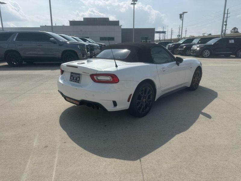 Used 2017 Fiat 124 Spider AbarthImage 5
