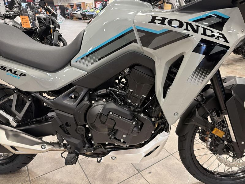 New 2026 Honda TRANSALP E-CLUTCH Image 21