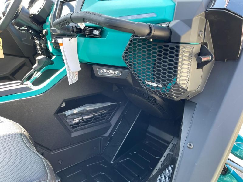 New 2025 Polaris RZR PRO R 4 ULTIMATE Image 15