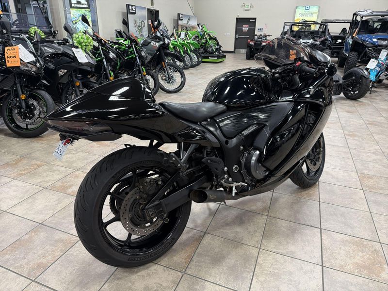 Used 2023 Suzuki Hayabusa Image 17