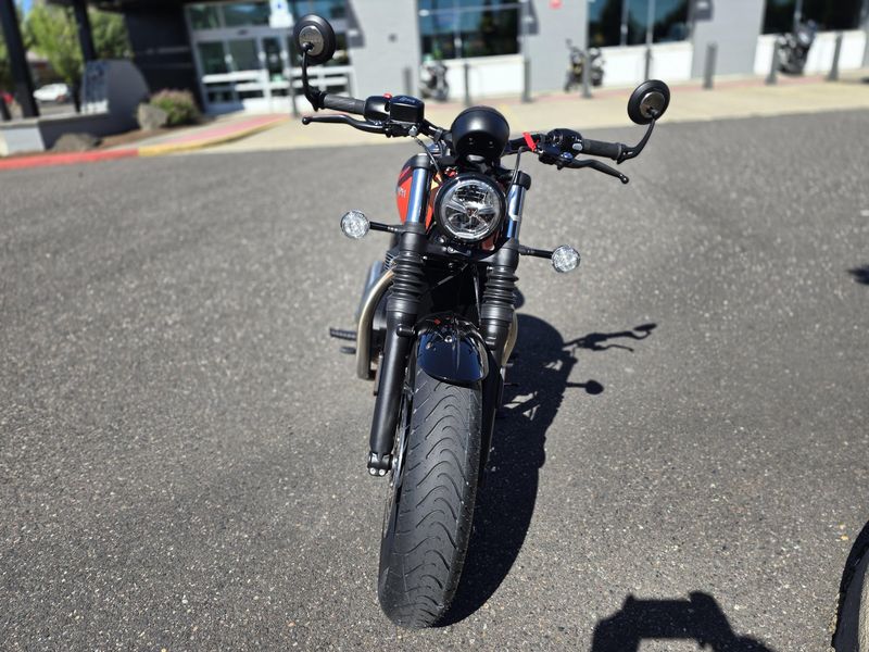 New 2025 Triumph BONNEVILLE BOBBER 