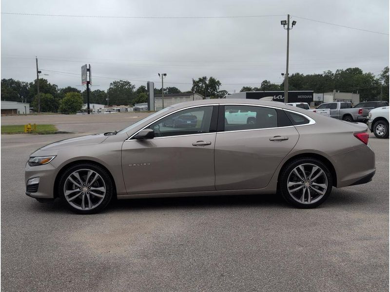Used 2023 Chevrolet Malibu LTImage 2