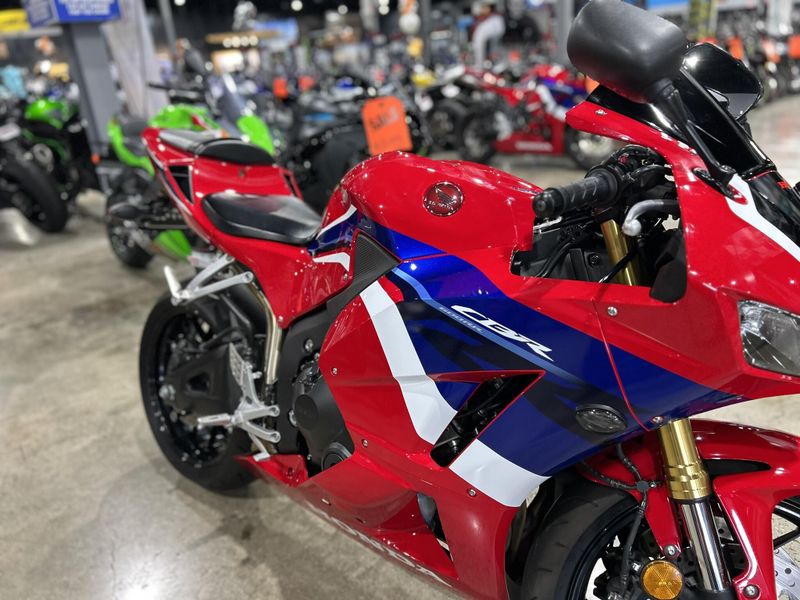 Used 2024 Honda CBR600RR Image 12