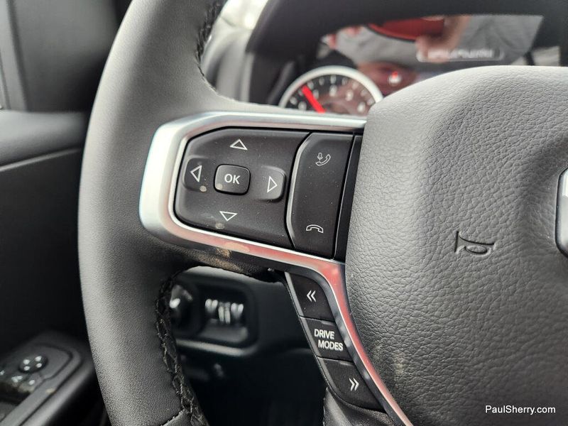 New 2026 RAM 1500 Big Horn Crew Cab 4x4 5'7' Box