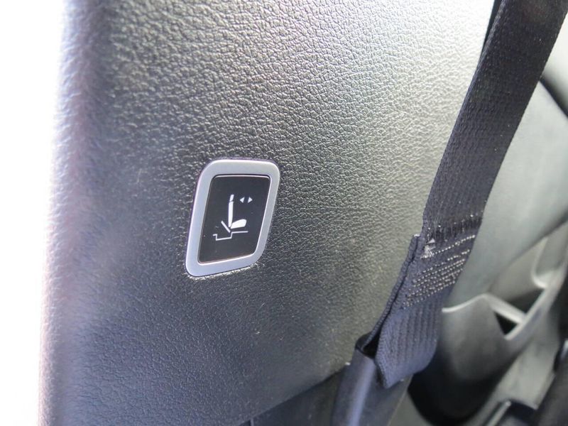 New 2026 Chrysler Pacifica SelectImage 26