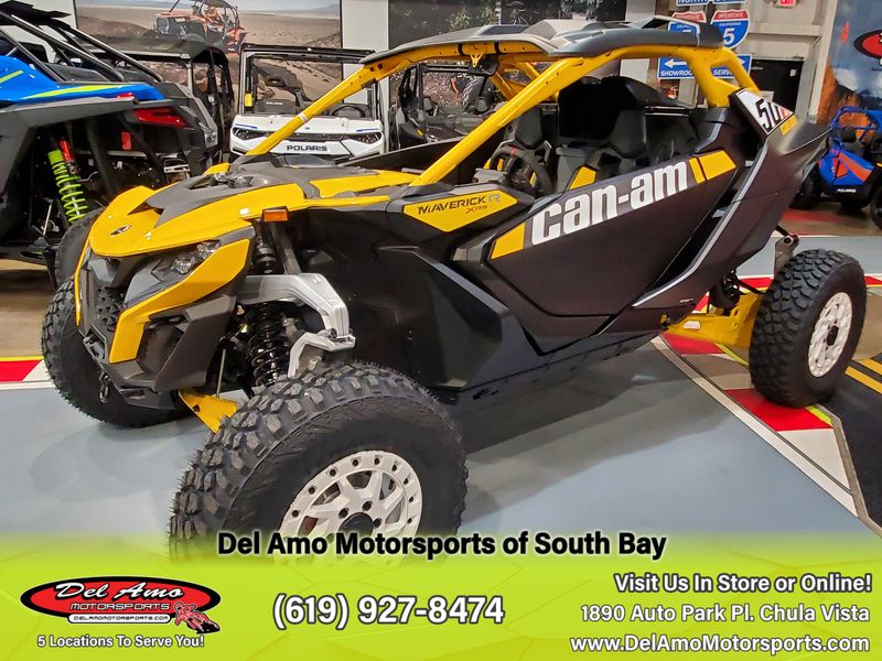 2024 Can-Am 7ARA  in a CARBON BLACK & NEO YELLOW exterior color. Del Amo Motorsports delamomotorsports.com 