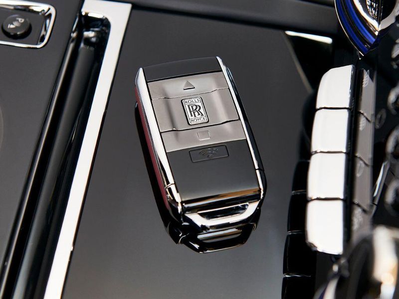 New 2027 Rolls-Royce Cullinan Image 21
