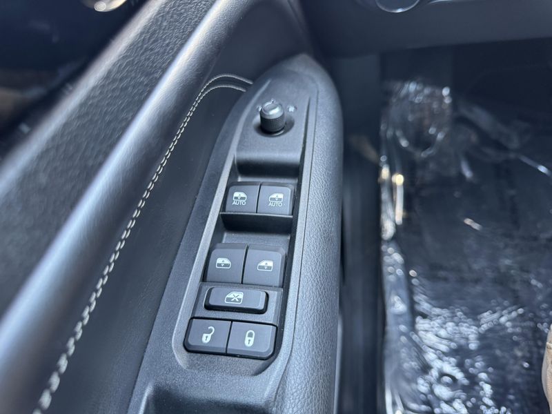 Used 2022 Jeep Compass High AltitudeImage 18
