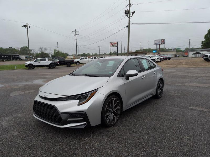 2021 Toyota Corolla SEImage 3
