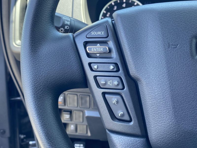 Used 2025 Nissan Frontier SImage 26