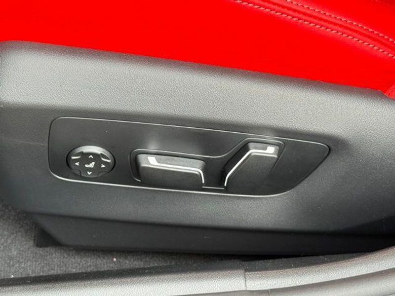 New 2026 BMW M5 BaseImage 18