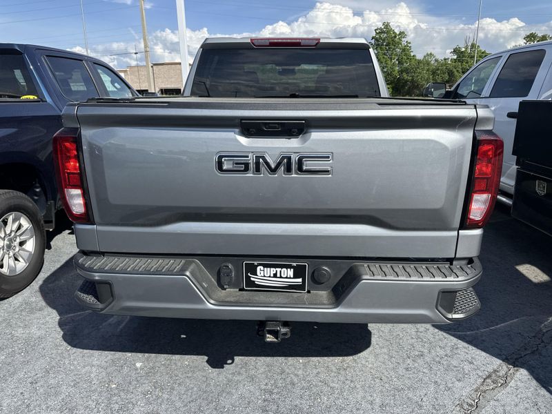 2023 GMC Sierra 1500 ElevationImage 9