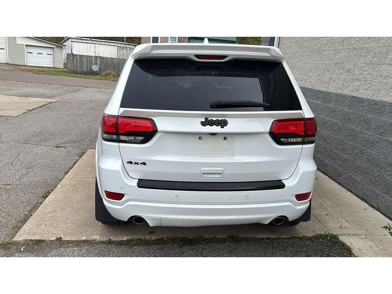 Used 2015 Jeep Grand Cherokee AltitudeImage 4
