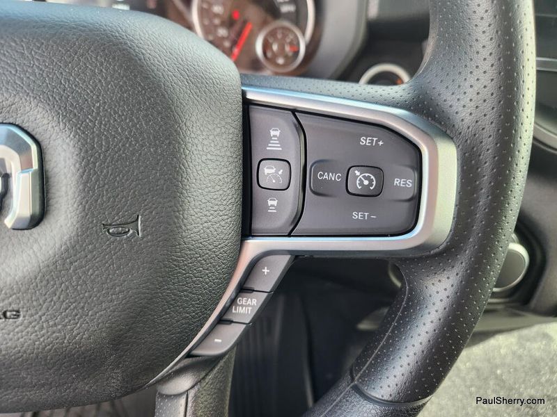 New 2026 RAM 1500 Warlock Crew Cab 4x4 5'7' Box