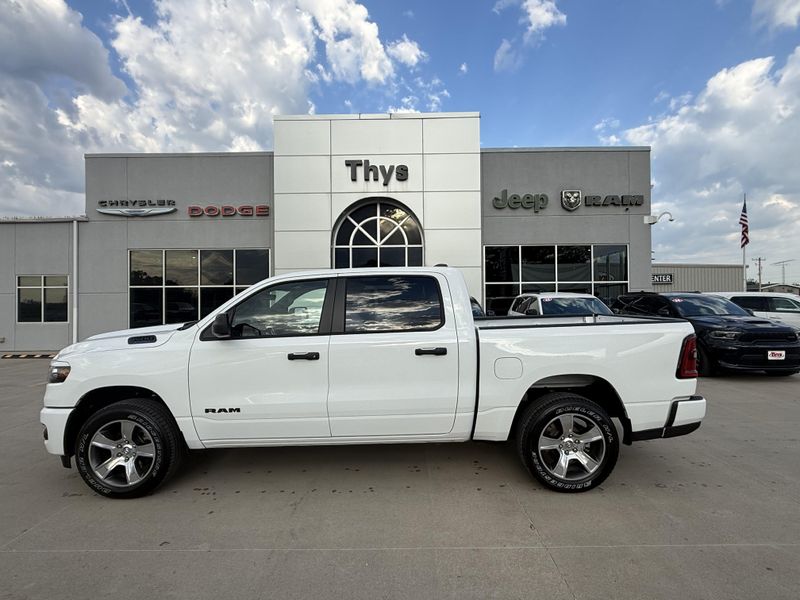 New 2026 RAM 1500 Express Crew Cab 4x4 5