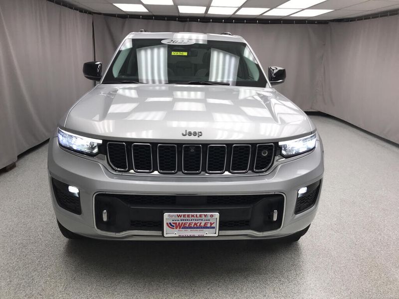 Used 2022 Jeep Grand Cherokee OverlandImage 5