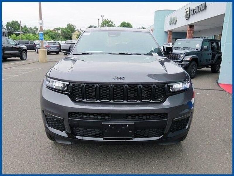 2025 Jeep Grand Cherokee LimitedImage 3