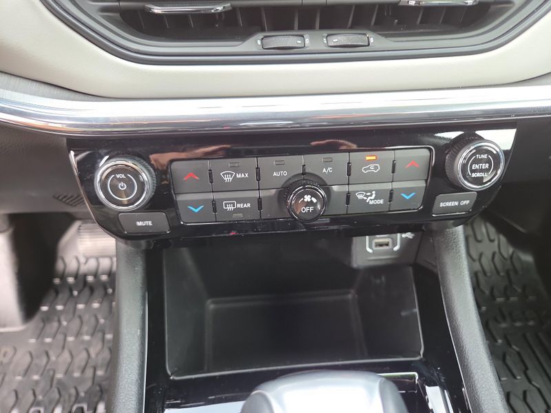 2022 Jeep Compass Limited photo 22
