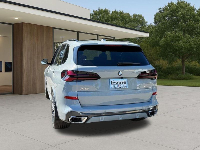 New 2026 BMW X5 xDrive40iImage 11
