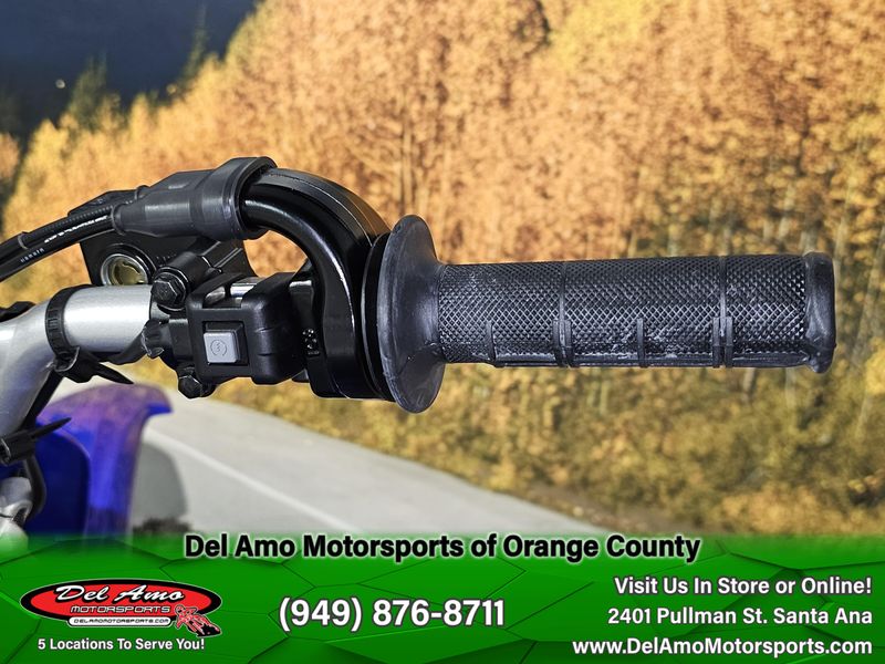 New 2025 Yamaha TT-R125LE Image 12