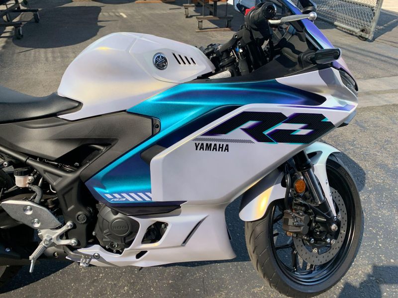 New 2025 Yamaha YZF-R3 ABS Image 16