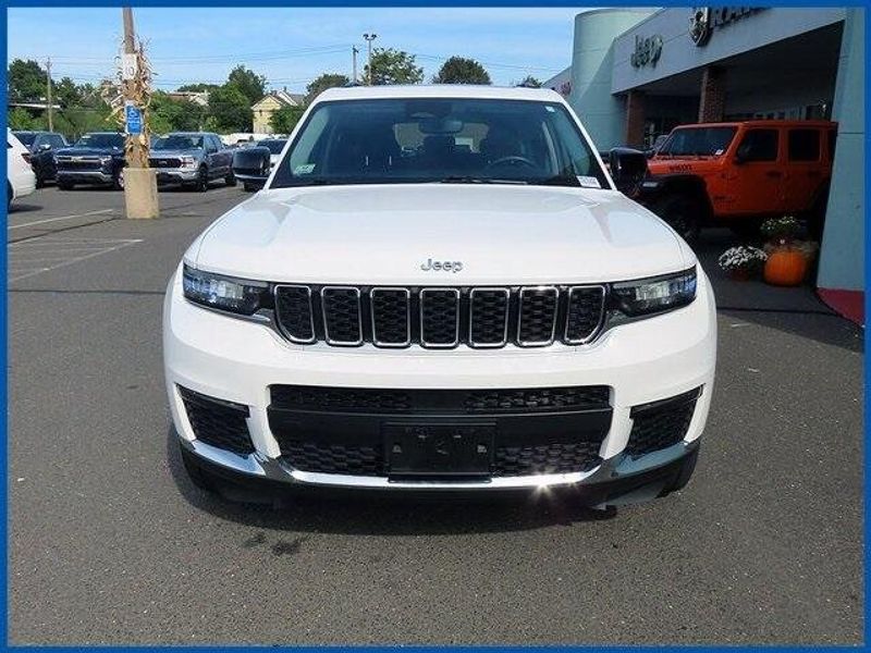 2021 Jeep Grand Cherokee Limited photo 3