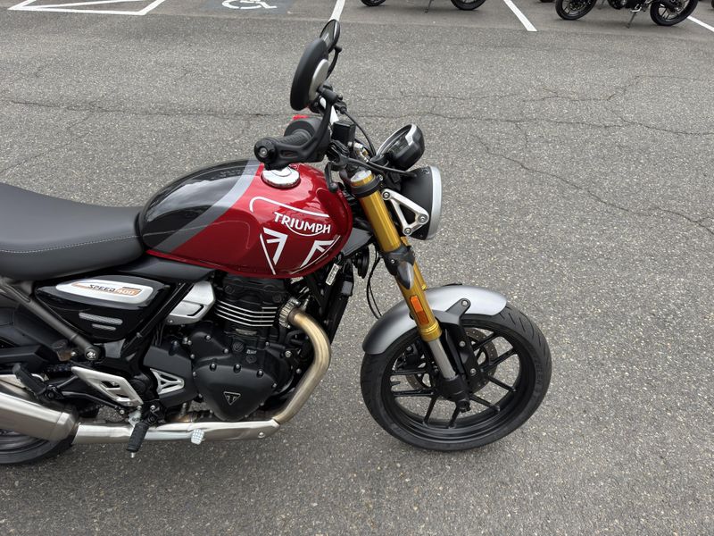 2025 Triumph SPEED 400 - CARNIVAL RED - STORM GREY 