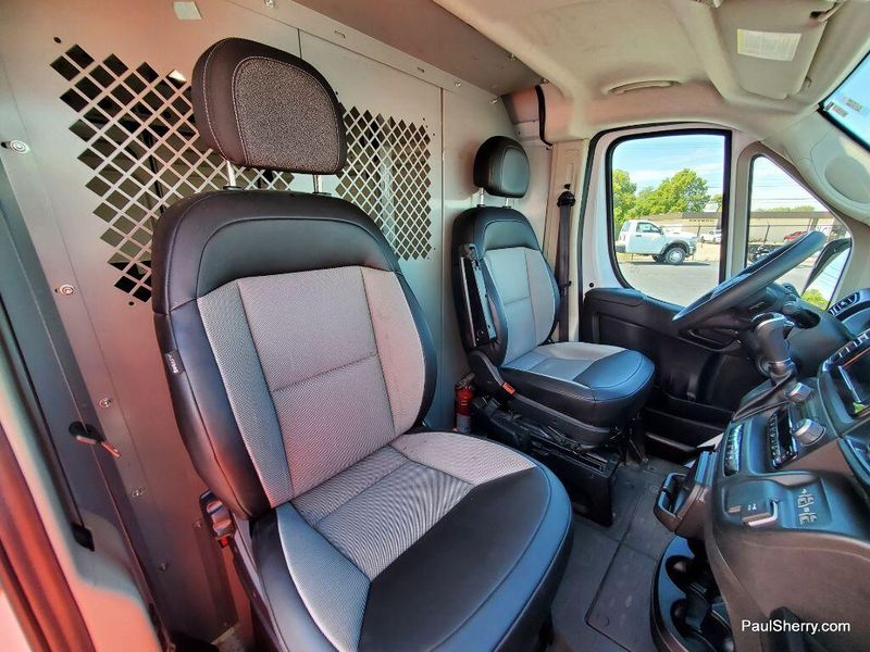 2022 RAM ProMaster 2500 High RoofImage 3