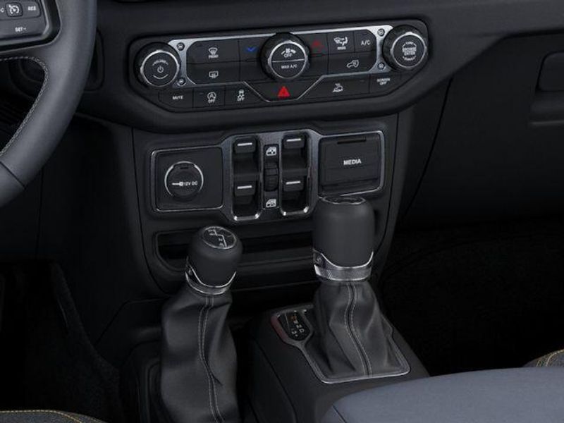 New 2026 Jeep Wrangler 4-door Sport SImage 24