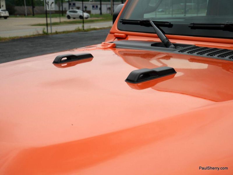 New 2025 Jeep Wrangler 4-door Sport S